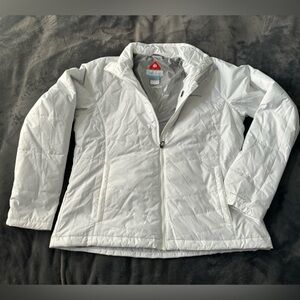 Columbia women’s XL white lightweight jacket.